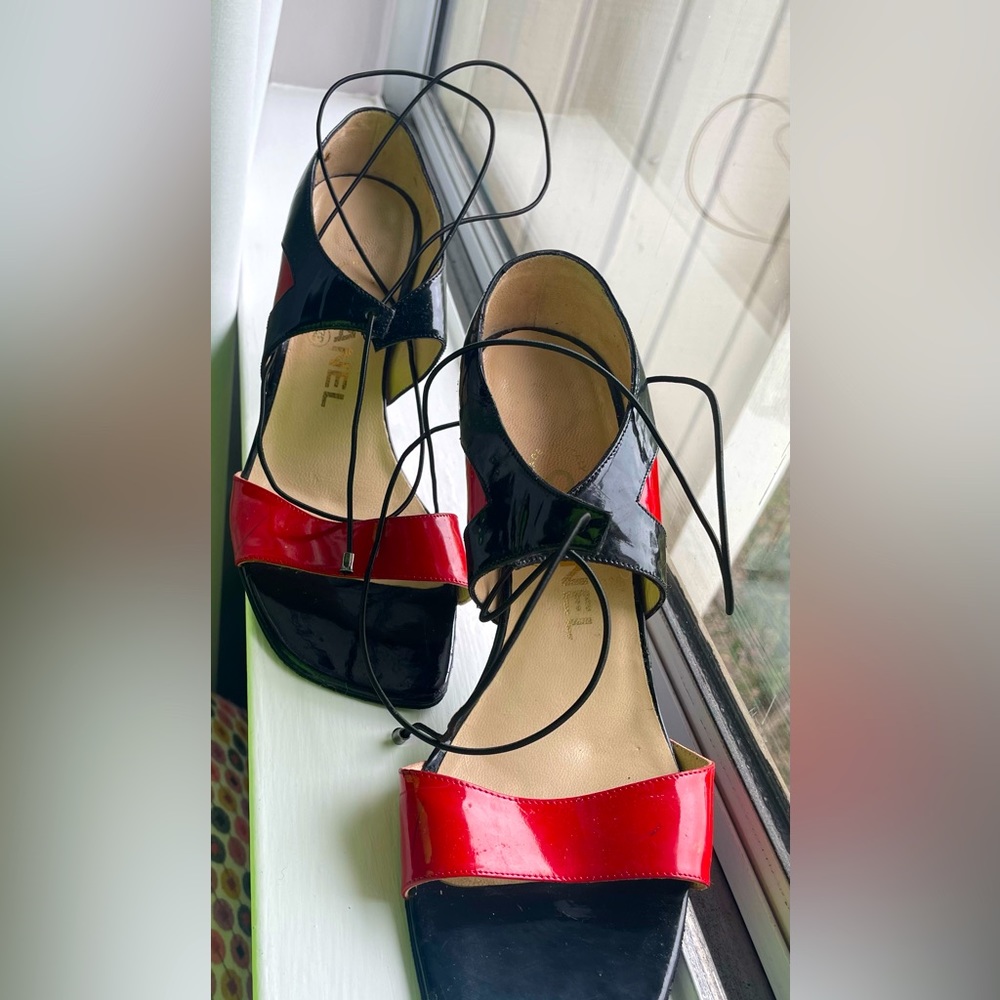CHANEL Black and Red Patent Leather Lace-Up Heels
